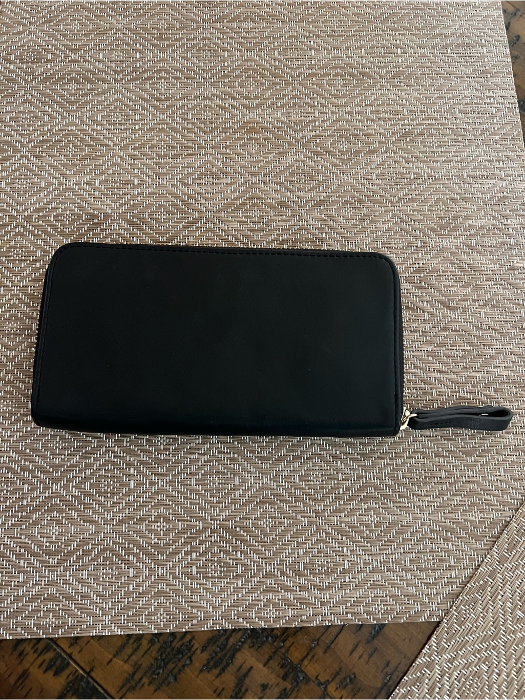 Le Tanneur Black Leather Zip Wallet — image 2 of 8